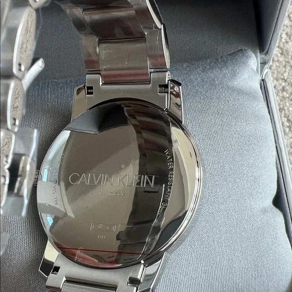 Calvin Klein White and Silver Men's Watch 40mm stainless steel band - Picture 5 of 6